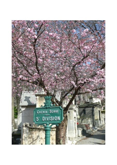 Père Lachaise Cemetery Watercolor Postcard Workshop in Paris - Watercolor Techniques for Capturing the Scene