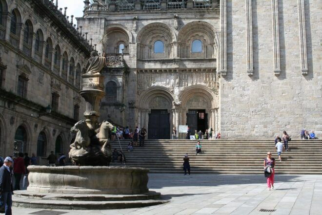 Peregrinatio: History of the Way of St. James - Symbolic Elements Along the Way
