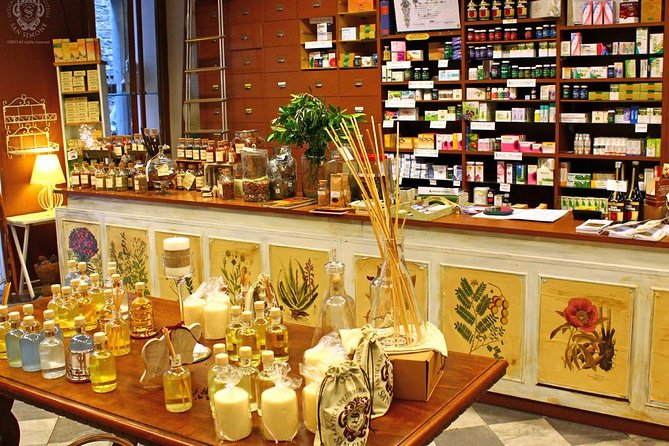 Perfume Masterclass in Florence: Make Your Own Personal Fragrance - Workshop Experience
