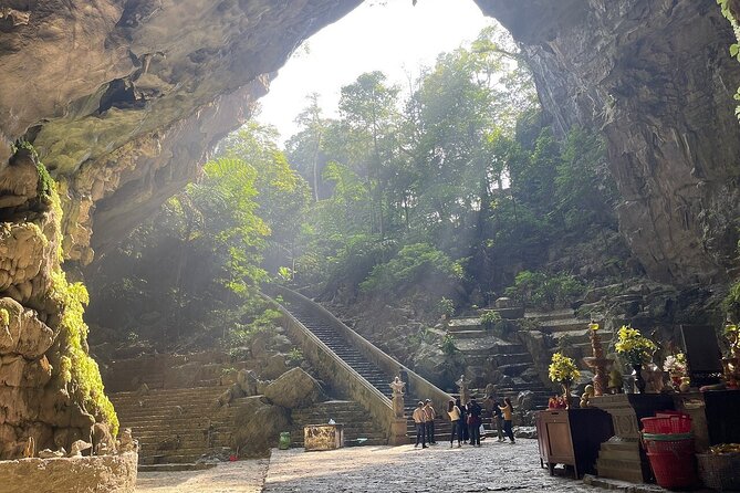 Perfume Pagoda 1 Day Tour From Hanoi With Traditional Boat Ride - Reviews