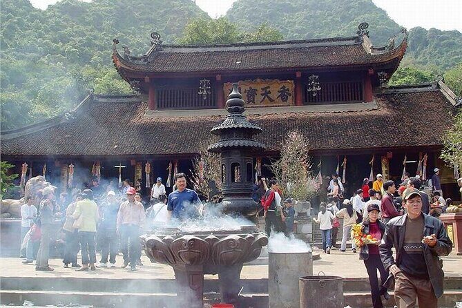 Perfume Pagoda One Day Tour with Boat Ride and Cave - FAQ