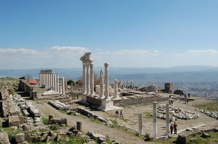 Pergamum Tour From Izmir With Private Guide & Van - Tour Details