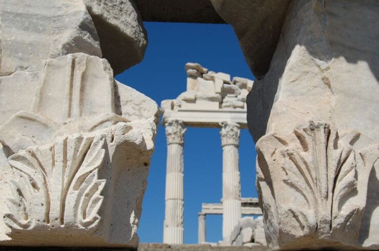 Pergamum Tour From Izmir With Private Guide & Van - Highlights