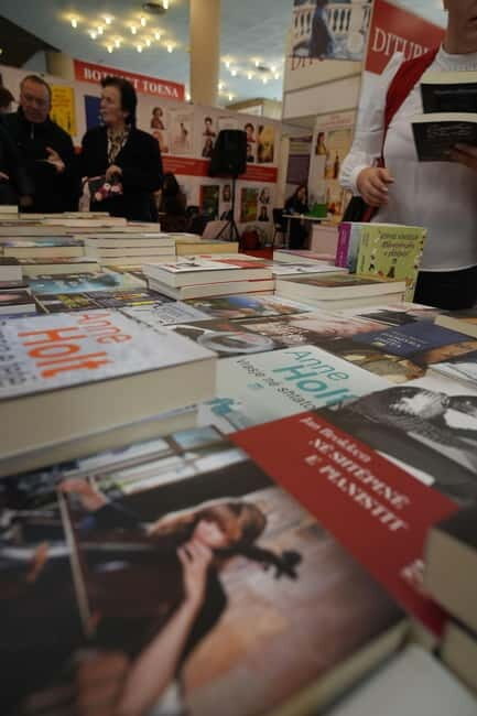 Personal Photographer in Tirana (Book a day in advance) - Who Should Consider This Tour?