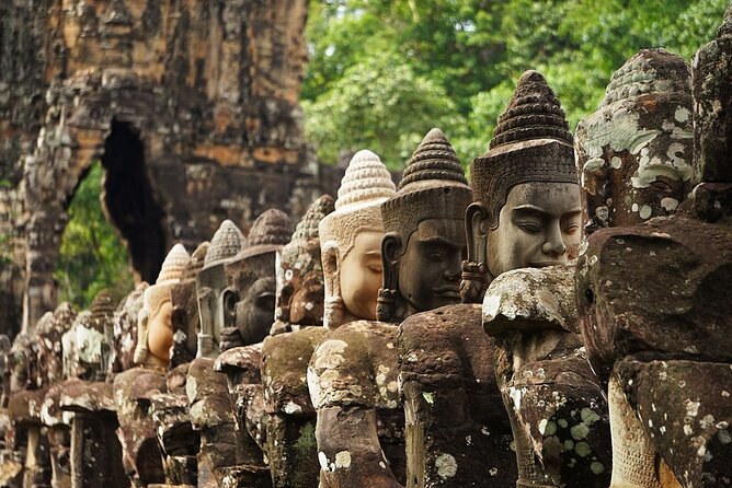 Personalised Angkor Wat Sunrise Tour by an Air-Conditioned Car - Meeting and Pickup Details