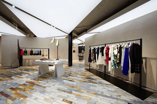 Personalised Shopping Tour in London With Expert Fashion Stylist - Enjoy Exclusive Styling Sessions