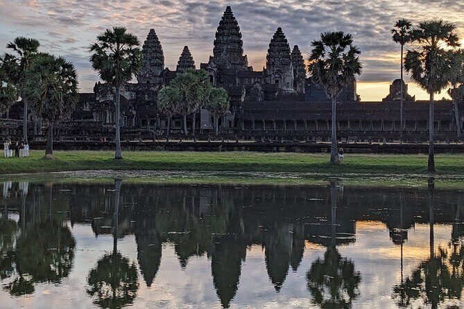 Personalized Angkor Wat Sunrise Day Tour by Tuk Tuk - The Itinerary in Detail