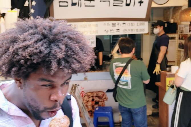 Personalized Tour of Seoul's Landmarks With a Local - Local Insights and Highlights