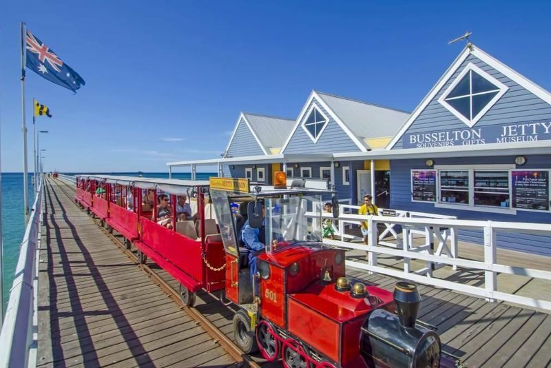 Perth Canal Rocks & Busselton Jetty Full-Day Tour - Canal Rocks: a short stop with big coastal views