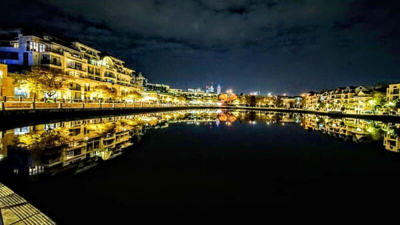 Perth: City of Lights Tour with Dessert - Who Is This Tour Best For?