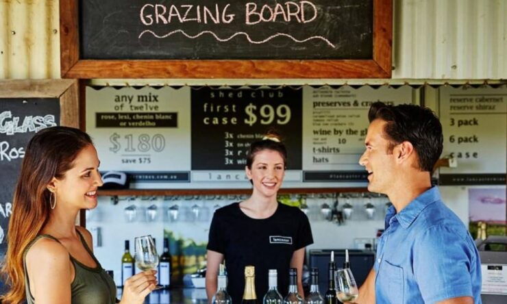 Perth: Pinnacles and Swan Valley Wine Day Tour With Lunch - Tour Itinerary