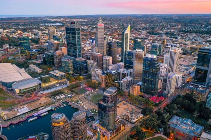 Perth: Private Custom Tour With a Local Guide - Tour Duration and Guide