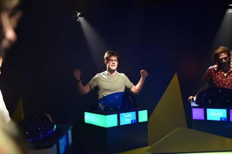 PERTH: Quiz Room Immersive Trivia Game - The Guide and Atmosphere