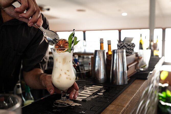 Perth Swan River Lunch Cruise - An Introduction to the Perth Swan River Lunch Cruise