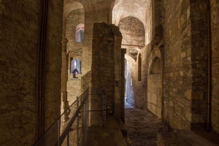 Perugia: Old Town Walking Tour, Piazza IV Novembre - Activity Details and Highlights