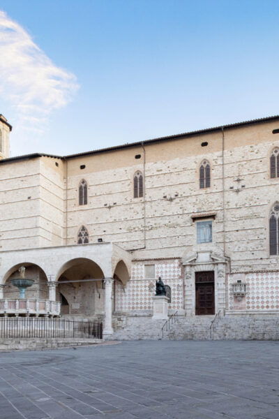 Perugia: San Lorenzo Cathedral Audioguide Tour - Nearby Attractions