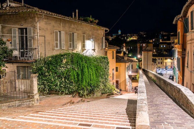 Perugia Scavenger Hunt and Sights Self-Guided Tour - Booking and Reservation Details