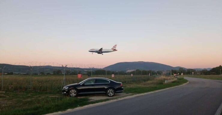 Perugias Airport Transfer to Assisi Perugia by Car or Vans - Service Details