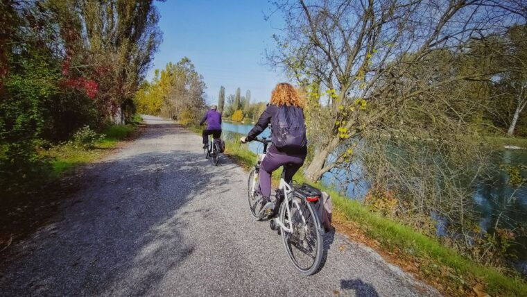 Peschiera Del Garda: Lake Garda & Borghetto E-Bike Tour - Exploring Borghetto Sul Mincio