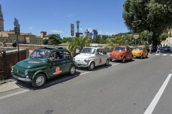 Peschiera Del Garda: Vintage FIAT 500 Rental - Frequently Asked Questions
