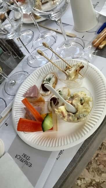 Peschiera del Garda:wine tasting three wines from Lake Garda - An In-Depth Look at the Wine Tasting Experience