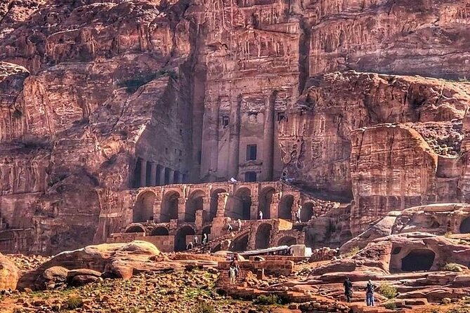 Petra Transfer to and From Airport - Price and Booking Information