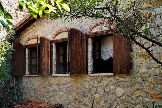 Petrele Castle Tour - Additional Information