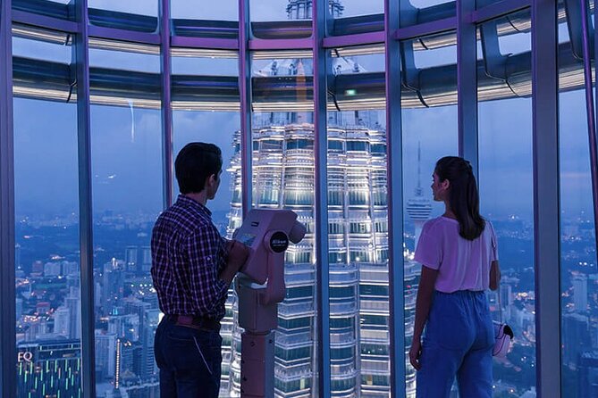 Petronas Twin Tower Skybridge View & Dining Experience Tour With Local Host - Meeting Point Instructions