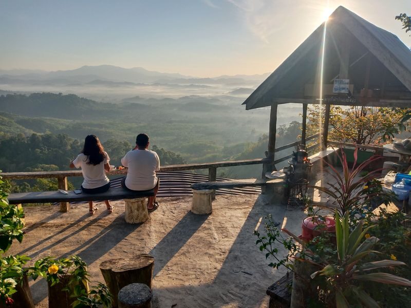 Phang Nga Khao Khai Nui Sunrise Private Sightseeing Tour - Who Will Enjoy This Sunrise Trip