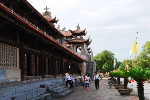 Phat Diem Catheral and Tam Coc Private Day Tour From Hanoi - Important Travel Tips