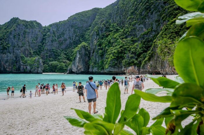 Phi Phi : 7 Island Snorkeling & Sunset Tour by Longtail Boat - Getting to Koh Phi Phi