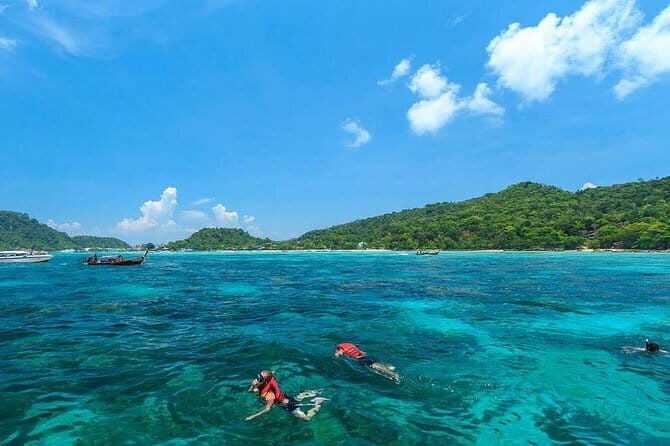 Phi Phi & Bamboo Islands Escape by Luxury Catamaran - Who Is This Tour Best For?