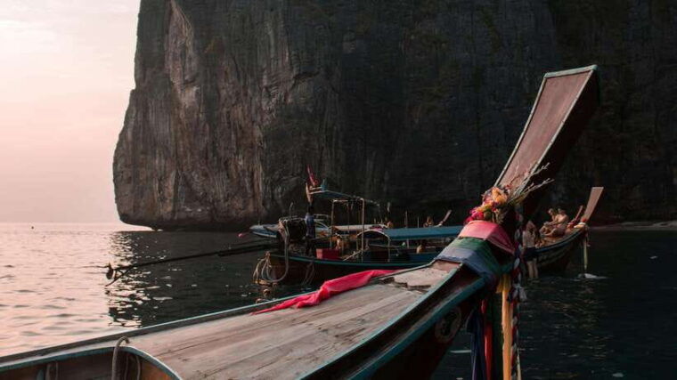 Phi Phi: Exclusive Full Day Longtail Boat to 7 Islands - Private Boat and Group Size