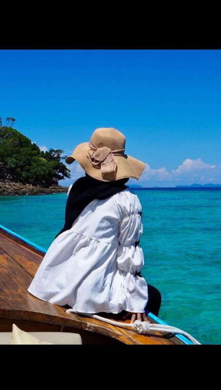 Phi Phi Island : Luxury Private Wooden Boat Rental - Customer Experience and Reviews