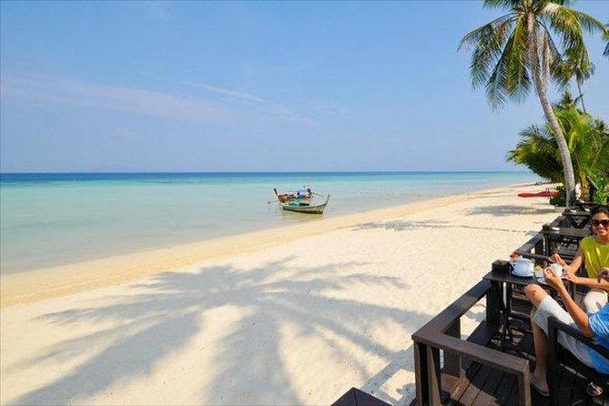 Phi Phi Island Tour by Big Boat by Royal Jet Cruiser (First Class) - Tour Itinerary