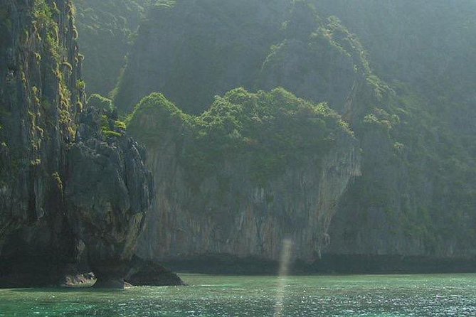 Phi Phi Island Tour by Big Boat by Royal Jet Cruiser (First Class) - Common Questions
