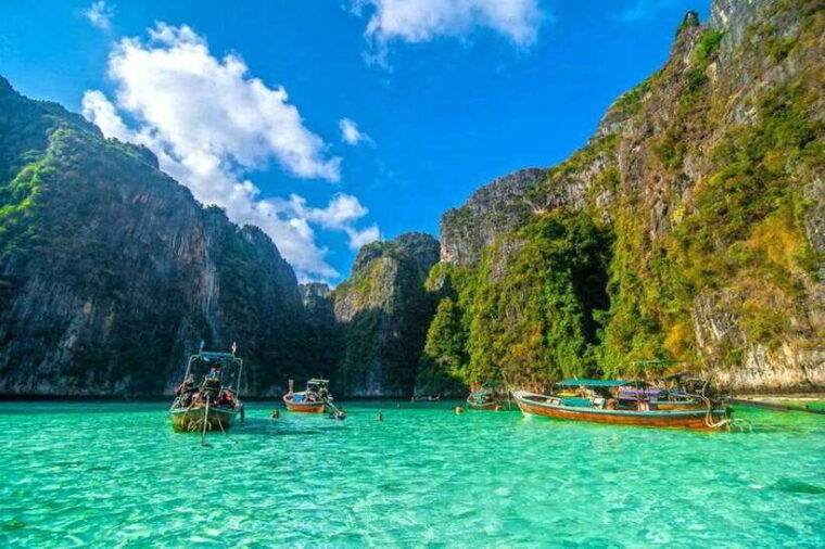 Phi Phi Islands: 2 Days, 1 Night Trip With Activities - Resort Accommodation