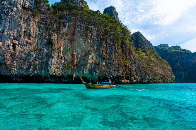 Phi Phi Islands Adventure Day Tour With Sunnest Dinner - Tour Highlights