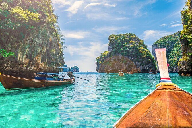 Phi Phi Islands Premium Speedboat Tour from Phuket with Lunch - The Speedboat Adventure Begins