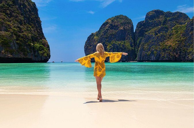 Phi Phi Islands Premium Speedboat Tour from Phuket with Lunch - Bamboo Island: Pristine White Sands