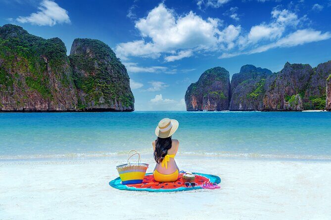 Phi Phi Islands Sightseeing Tour by Speedboat with Buffet Lunch - Maya Bay: The Star of the Show