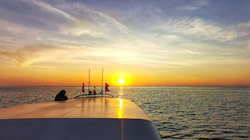 Phi Phi: Sunrise & Beat The Crowds to Maya Bay by Speedboat - Practical Details and What to Pack