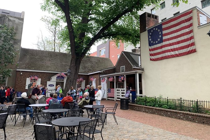 Philadelphia - Freedom: at Your Leisure & Pace. an Audiovisual Walking Tour. - Meeting and Pickup Information