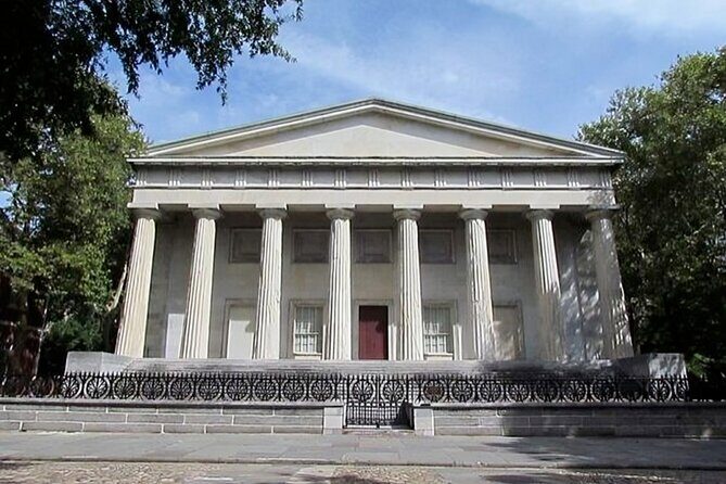 Philadelphia Must-See Private Walking Tour With A Guide - The Sum Up