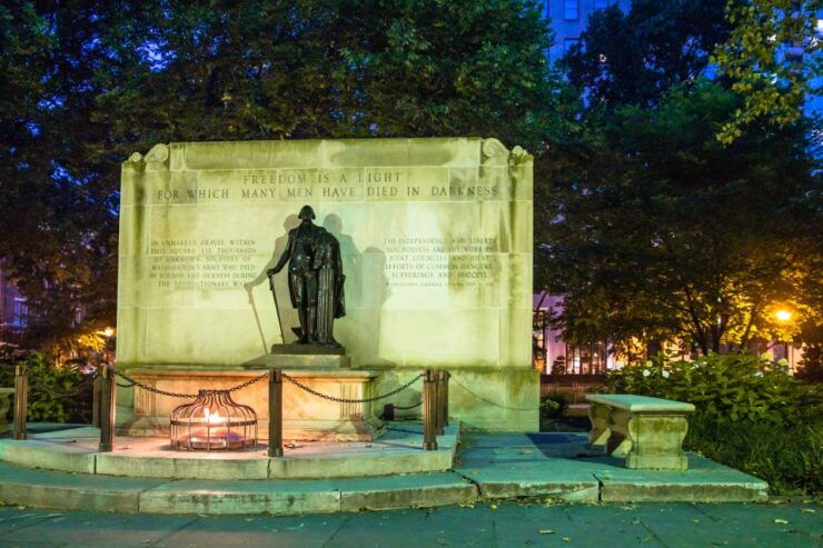 Philadelphia: Phantoms of the Founding Fathers Walking Tour - Experience Highlights