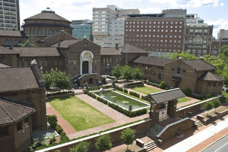 Philadelphia: UPenn Campus Walking Tour & Museum Ticket - Experience Highlights