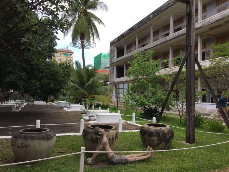 Phnom Penh: 2-Day Guided Tour with Royal Palace & Market - FAQ