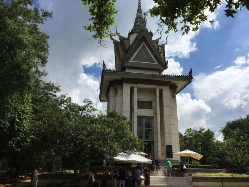 Phnom Penh: 2-Day Tour with Royal Palace and Killing Fields - Practical Tips and Considerations