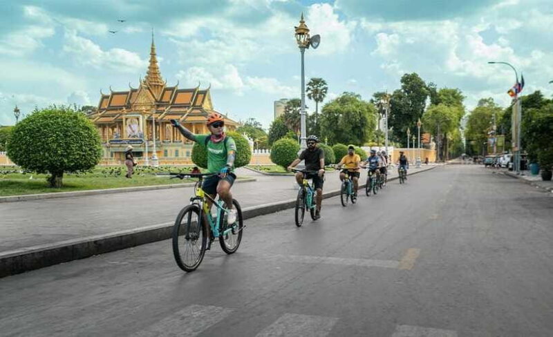 Phnom Penh: Bike & Boat Guided Tour included Snacks & Beers - Who Will Love This Tour?