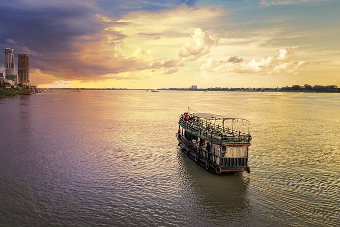 Phnom Penh Bike & Boat Sunset Tour - Traveler Experience and Reviews